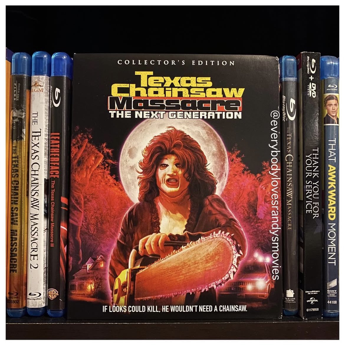 RandysMovies's tweet photo. Movie: #TexasChainsawMassacreTheNextGeneration (1995)
Starring: #RenéeZellweger #MatthewMcConaughey #RobertJacks #ToniePerensky #LisaMarieNewmyer #JoeStevens #JohnHarrison
Directed By: #KimHenkel
#BluRay
#MovieNerd
#MovieCollector
#BluRayCollection
#MovieCollection
#MovieBuff
#TheTexasChainsawMassacre
#PhysicalMedia
#FilmTwitter ⛓🪚