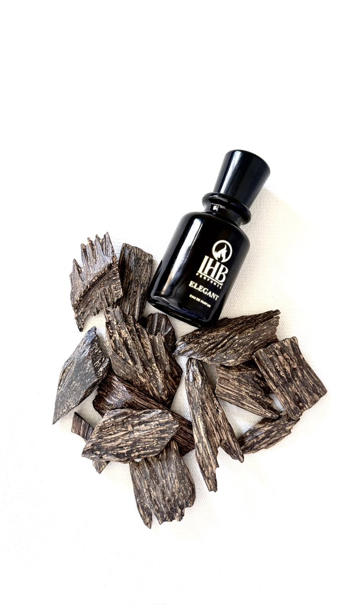 _4tami's tweet image. أطيّبك من طيب المسايير .. وأقهويك
وأخلي مساييري واسرح على طرياك /