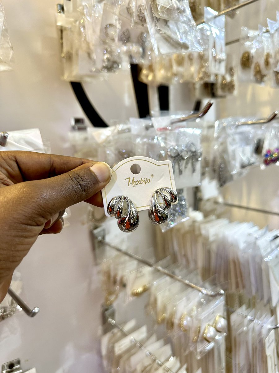YourJewelleryPlug tweet media