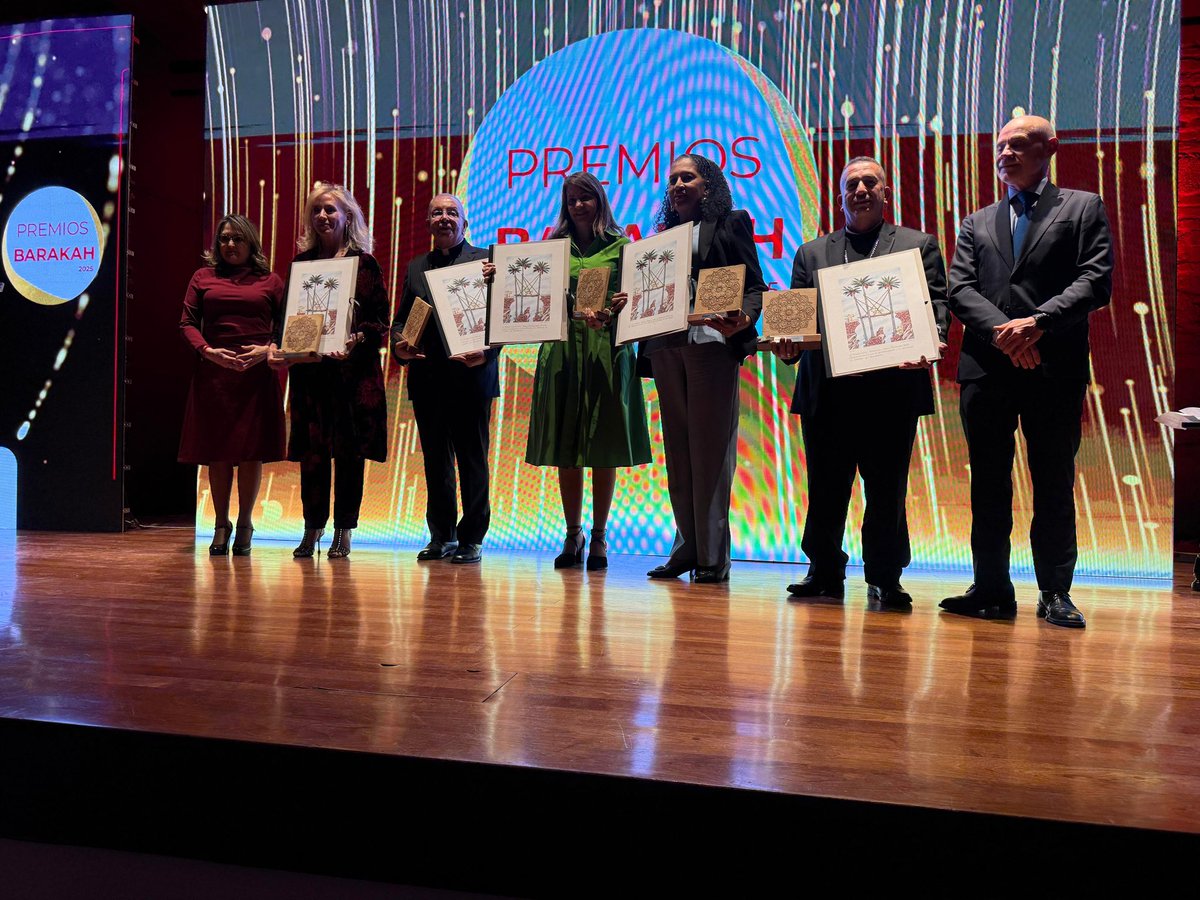 Nuestra coordinadora <a href="/Chavachampa/">Elizabeth Moreno Barco</a> 
triunfa con el Premio BARAKAH 2025 en su quinta edición! Ha sido honrada en Bogotá por la Cámara de Comercio de Valladolid durante la  Cumbre Mundial de Mediación. 🏆 

Su incansable lucha por los derechos de las comunidades étnicas del Chocó,