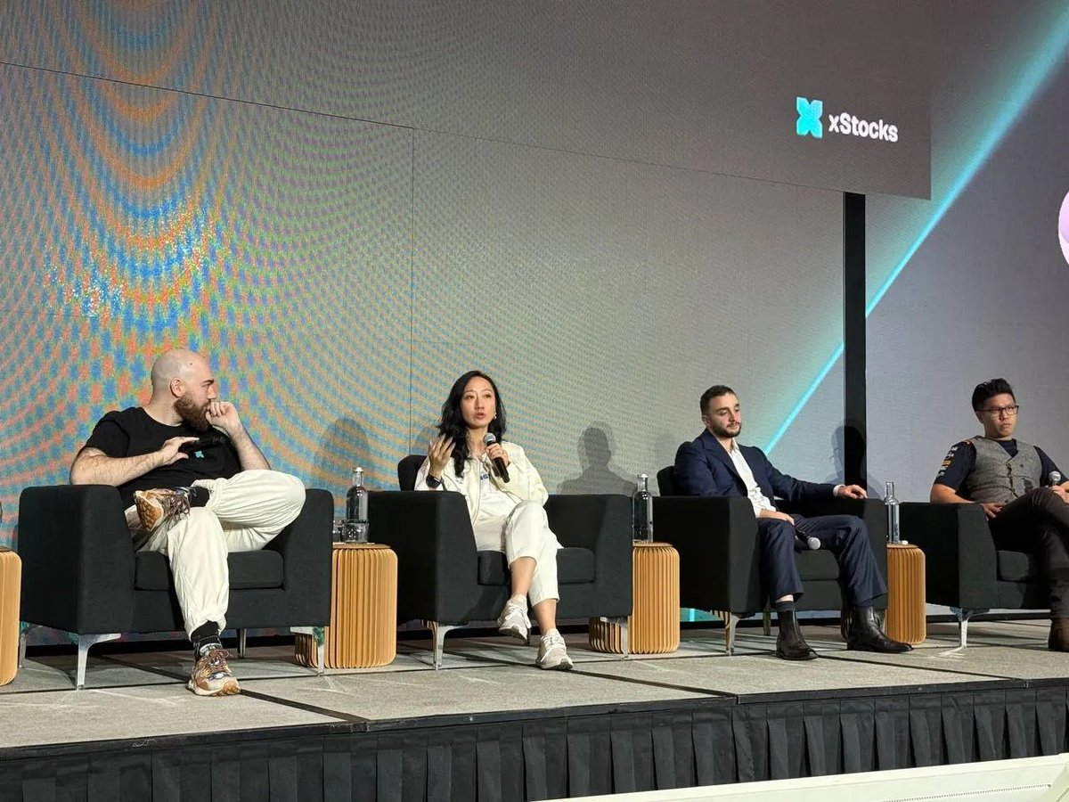 At Token2049 Singapore, our CEO <a href="/EowynChen/">Eowyn</a> took to the stage:

• Unite DeFi by <a href="/1inch/">1inch</a>
• <a href="/krakenfx/">Kraken</a> xStocks Summit
• <a href="/BNBChain/">BNB Chain</a> Singapore

Highlighting security-first wallets, early progress to multi-chain &amp; how these foundations onboard the next billion users.