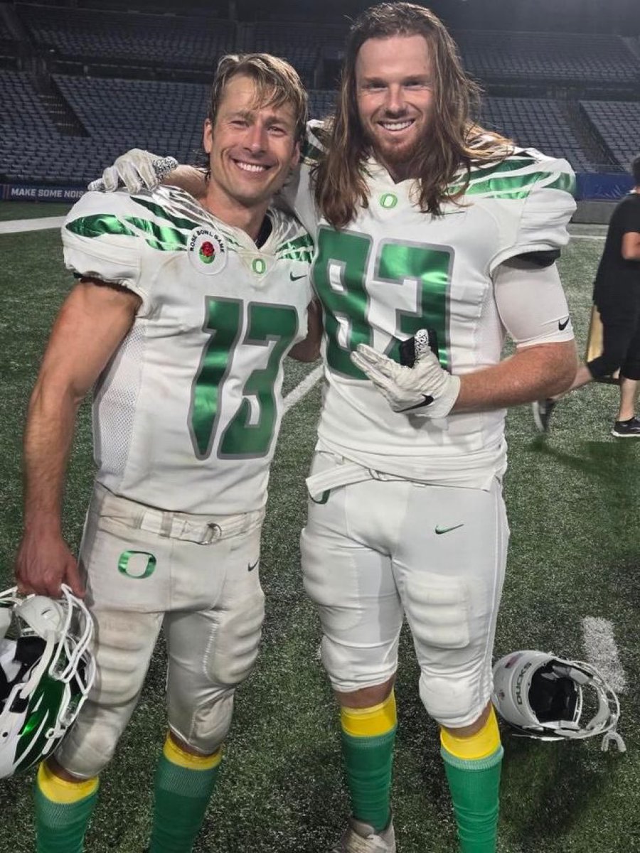 Bussin' With The Boys tweet media