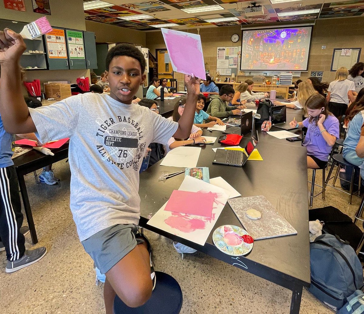 Art Club kicked off today! Students experienced an open studio to create, collaborate, and celebrate creativity!