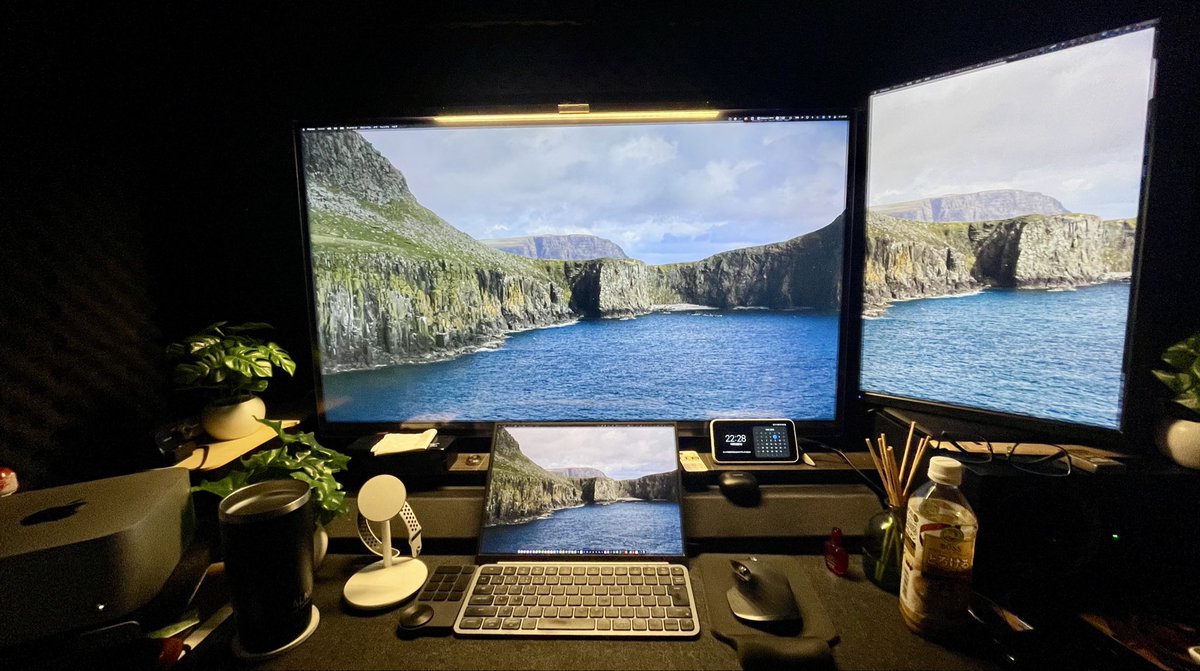 miracle_yosssy's tweet image. ということで
夜活開始

#desksetup
#macstudio
#動画編集