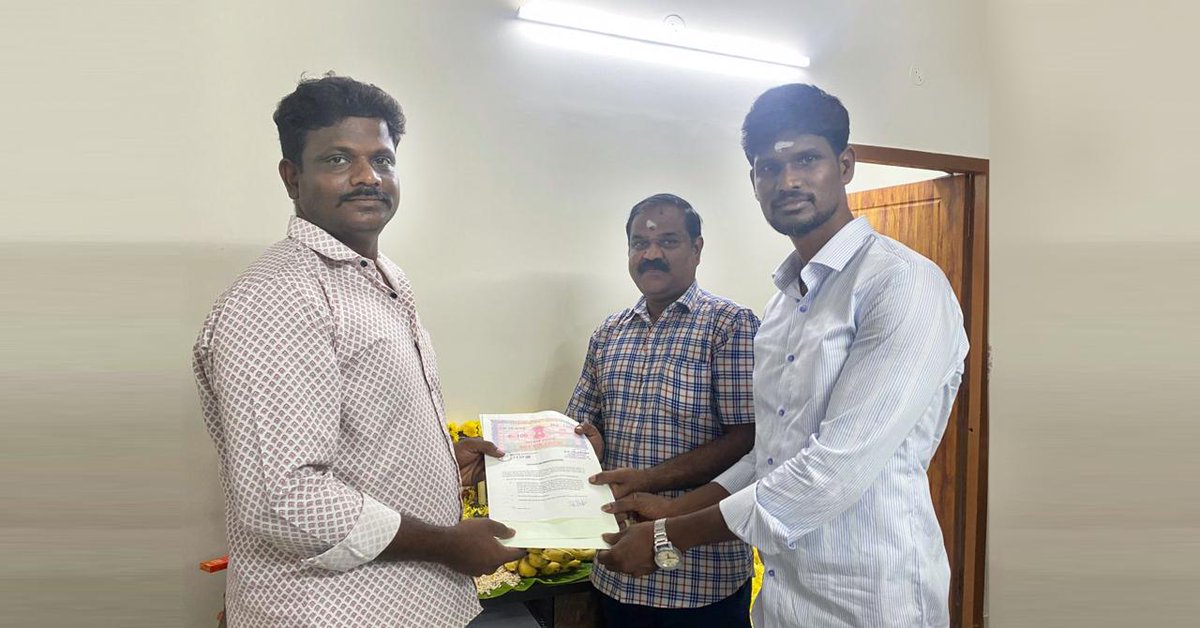 kayaldevaraj's tweet photo. #RRFilmMaker Producer 
R.Ramesh Kick Started #ProductionNo.2 with ritual Pooja on the auspicious day of Vijayadashami 🎉 https://t.co/SohYOBZmaV