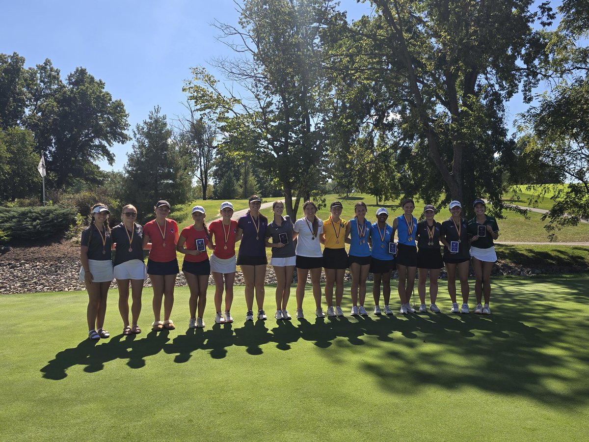 At the Troy Tournament, Liberty placed 3rd🥉out of 18 teams. 
Overall individual placement: 
Payton - 5th place
Emerson - 7th place
Morgan - 11th place
Great golf was played by all golfers