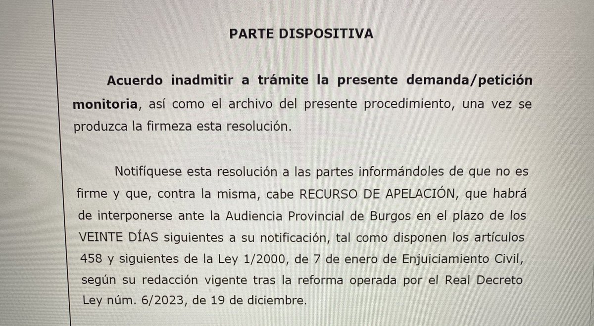 Interpongo demanda de reclamación de cantidad, previo envío de burofax con oferta vinculante que el contrario no recoge.

Resultado: auto de inadmisión por no acreditar intento de negociación… 

Ni mirarlo…

Ahora, ¿meter de nuevo la demanda o recurrir y palmar 50€?