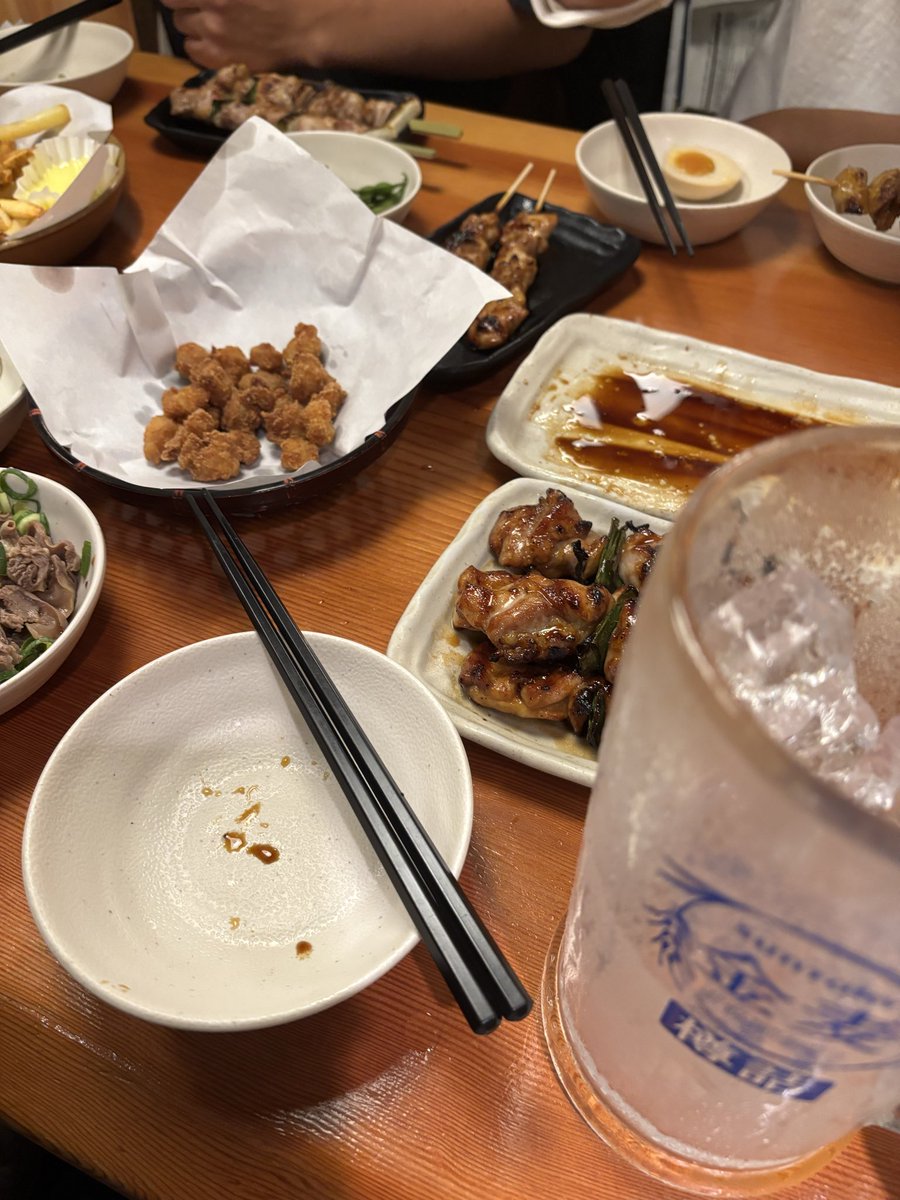 今日は大学メン飲み
最近中学、高校、大学ってバランスよく飲んでる（？）