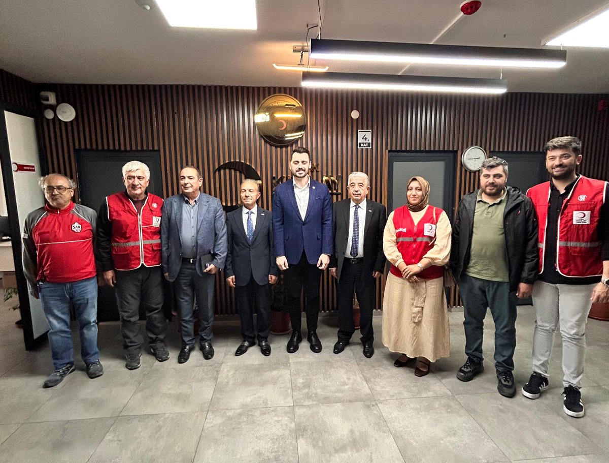 Yönetim Kurulu Üyemiz Ömer Faruk Çalışkan’ın katılımıyla, Kayseri İl Merkezimiz ve şubelerimizin de yer aldığı İl Koordinasyon Toplantısı gerçekleştirildi.

Ticaretin ve üretimin şehri Kayseri’de, gönüllülerimizin çalışmaları ele alındı. Yardım faaliyetlerinin daha geniş