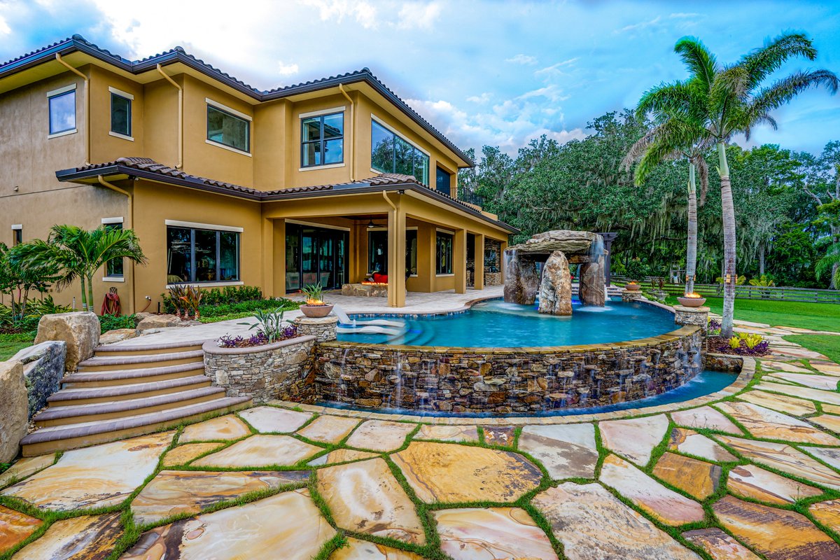 AllCustomPools's tweet image. We build amazing backyards. Clients love our pool and backyard transformations because they are 100% customized and unique to meet their needs. Are You Ready To Make Every Moment In Your Backyard Feel Like The Getaway Of A Lifetime?

#backyard #poolbuilder #pool #orlando