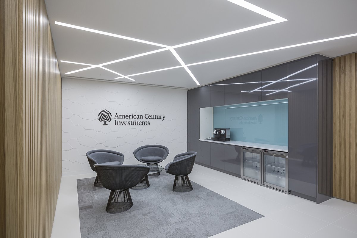 Synergy_Lights's tweet image. LED linear, recessed, suspended, or custom – Synergy Creativ has it covered: synergycreativ.com/product-catego…

#BespokeLighting #CommercialInteriors #LEDSolutions