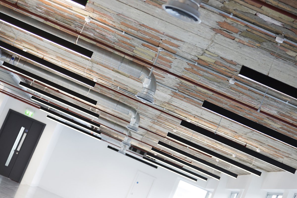 Synergy_Lights's tweet image. LED linear, recessed, suspended, or custom – Synergy Creativ has it covered: synergycreativ.com/product-catego…

#BespokeLighting #CommercialInteriors #LEDSolutions