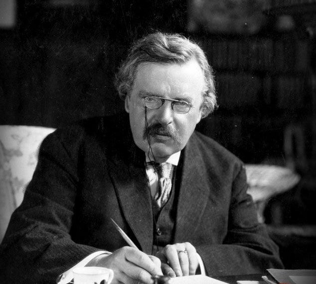 “Hay padres tan preocupados de dar a sus hijos lo que ellos no tuvieron, que se olvidan de darles lo que sí tuvieron”. 

G.K. Chesterton.