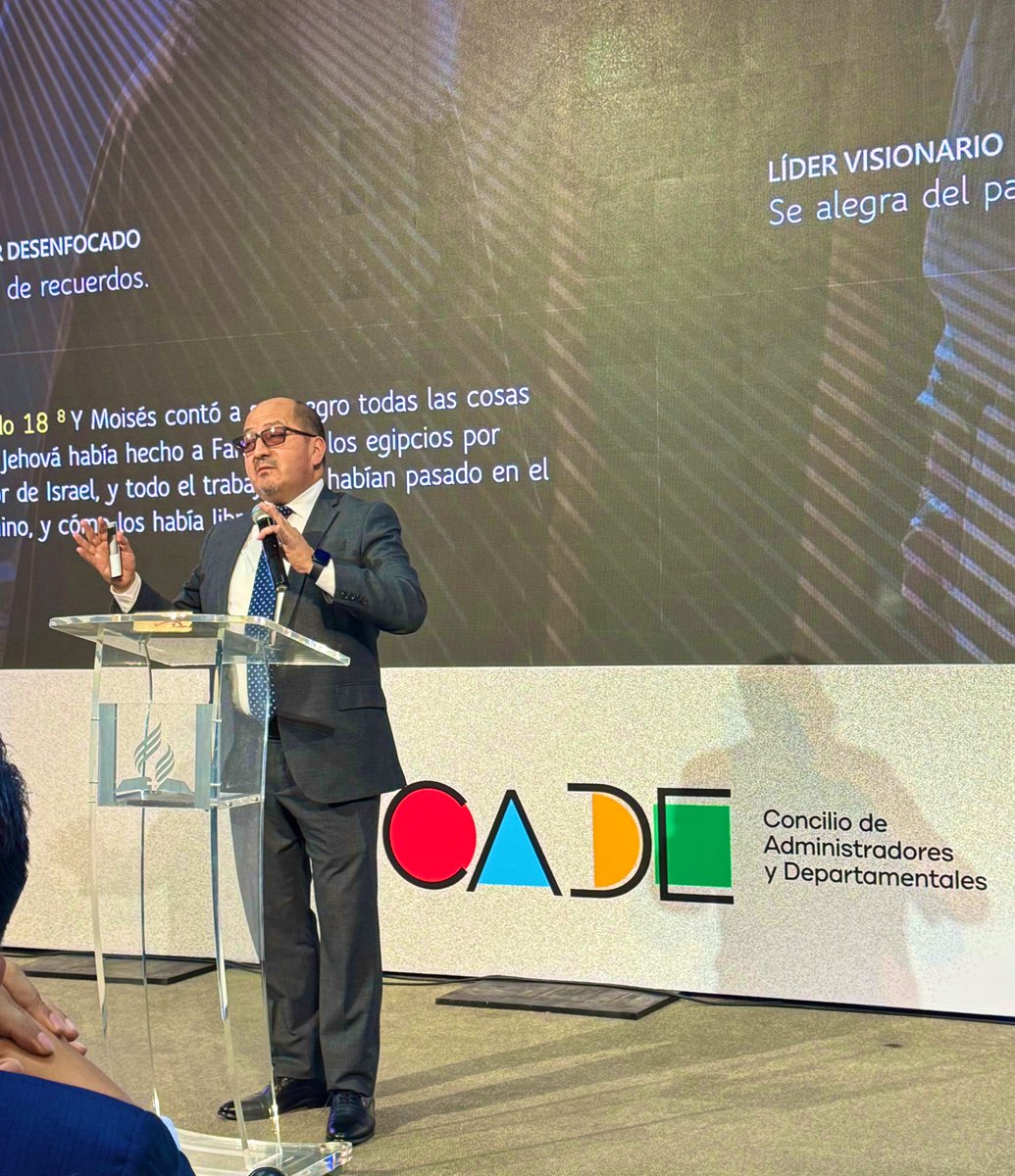 GBoris_Chilon's tweet image. “Dios te acompaña por el desierto y muestra sus milagros, pero no para que te ‘acomodes’ a vivir en ese lugar”
Pr. Edison Vásquez
#CADeUPN