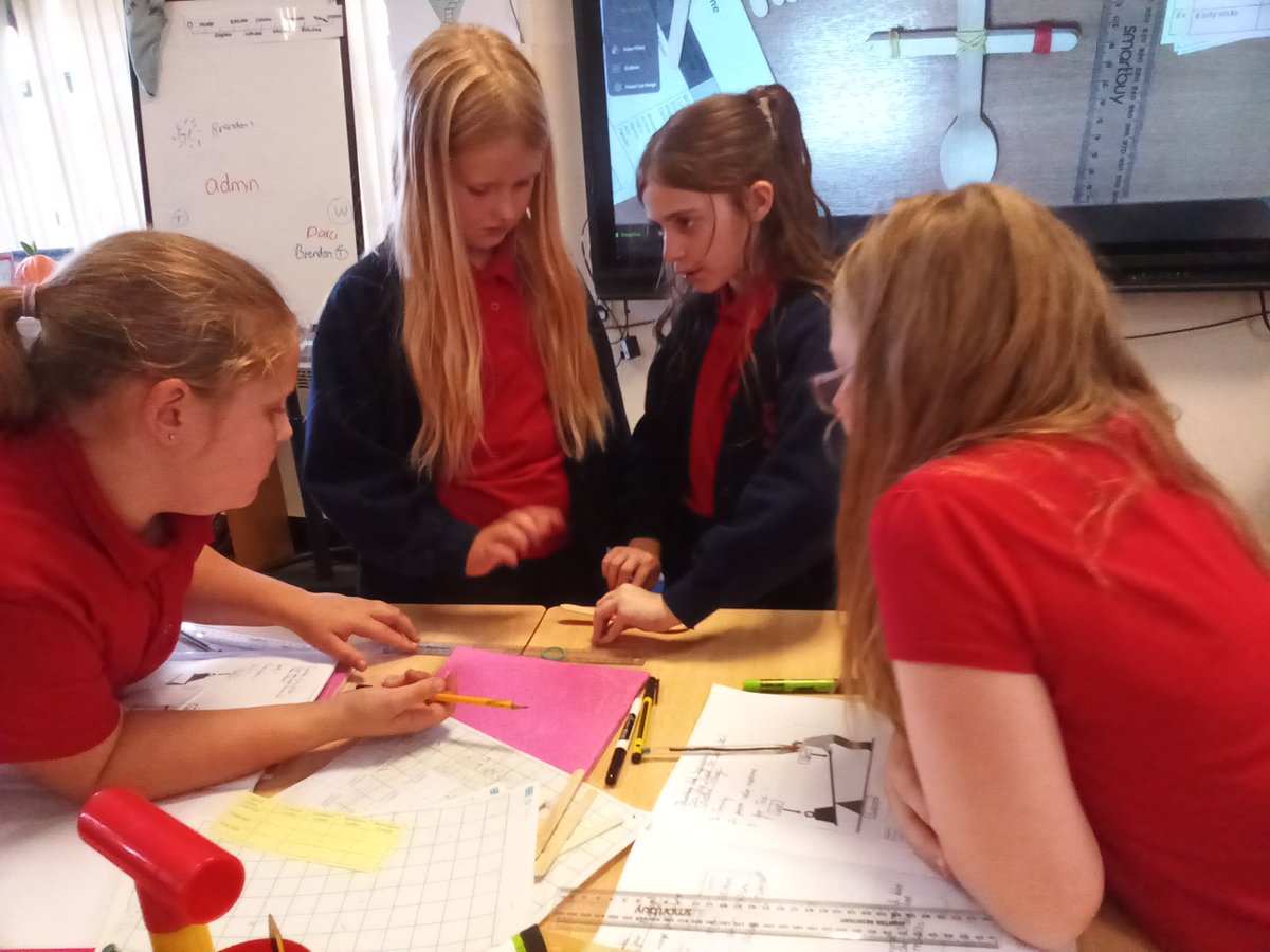 WBJYear5's tweet image. Today we completed a pattern seeking investigation to see how the size of a fulcrum affects the distance the load will travel! Talk about delight and joy! @HarbourLearning @WBJJuniorSchool #wbjsscience