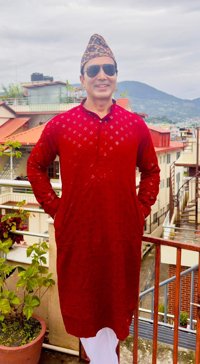 kumud999's tweet photo. Happy Dashain everyone 🙏 https://t.co/cyvZg3a4rF
