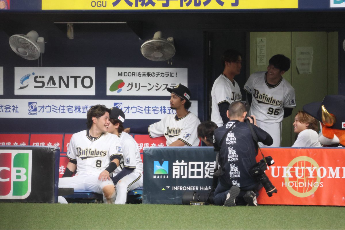 omo_wmi's tweet image. メンバーは違うのにみんなでエンディング見てるこの光景が懐かしいなと思った。

#Bs2023
#Bs2025