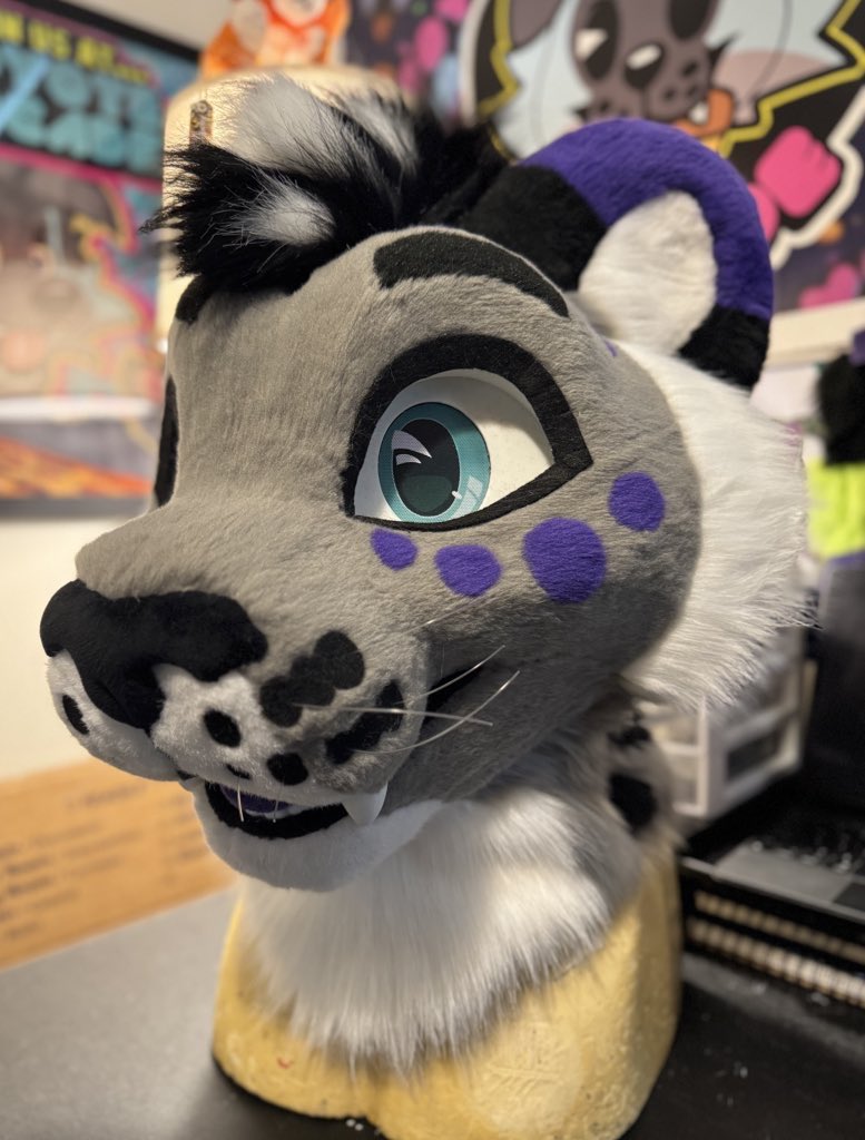 🌵Coyote Arcade🌵 (@coyotearcade) on Twitter photo From tape to fur ! From tape to fur !
