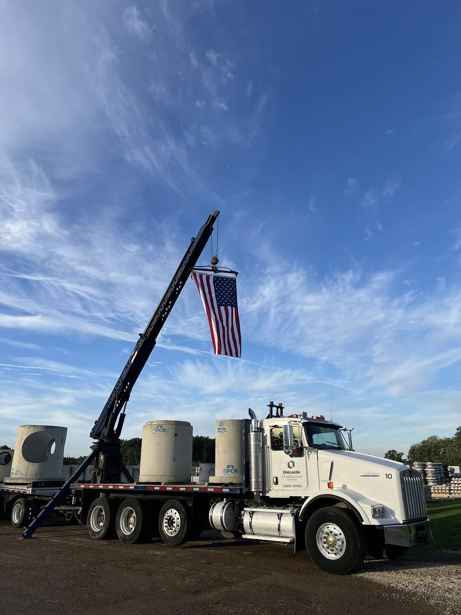 SheaConcrete's tweet image. Thank you @OldcastleInfra for hosting the plant tour to kick off Day 1 of the @NationalPrecast “60th Annual Convention” in Grand Rapids, MI 🇺🇸 … Teamwork makes the dream work #precastconcrete #thesheaway #npcaannualconvention #planttour #madeintheusa🇺🇸 #teamworkmakesthedreamwork