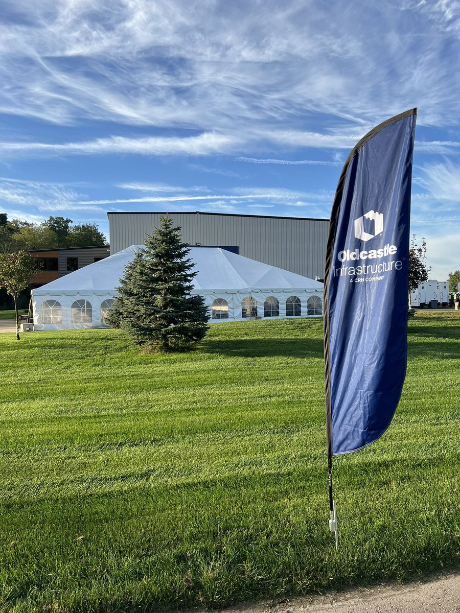 SheaConcrete's tweet image. Thank you @OldcastleInfra for hosting the plant tour to kick off Day 1 of the @NationalPrecast “60th Annual Convention” in Grand Rapids, MI 🇺🇸 … Teamwork makes the dream work #precastconcrete #thesheaway #npcaannualconvention #planttour #madeintheusa🇺🇸 #teamworkmakesthedreamwork