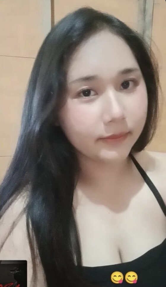 อีซินกุบอกเลยกุอยากจะเย็ดมึงมากสาวอวบที่จริงใจนมอย่างใหญ่อยากจะจับมึงเย็ดหีมือนึงบีบอีกข้างนึงดูดเอาให้เเตกในไปเลยเเต่เสียดายมึงคงเสียซิงไปเเล้ว