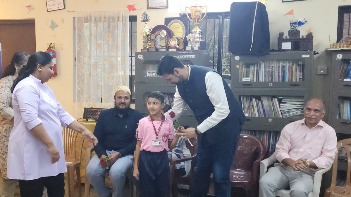 pinakamediawork's tweet photo. Film screenings of #RabbDiAwaaz begin in #Goa for the International #PurpleFestGoa 2025 under the #PurpleSpectrum program, starting from Chubby Cheeks Spring Valley High School, in association with the Office of the State Commissioner for Persons with #Disabilities, Goa. https://t.co/dJQAFVESfa