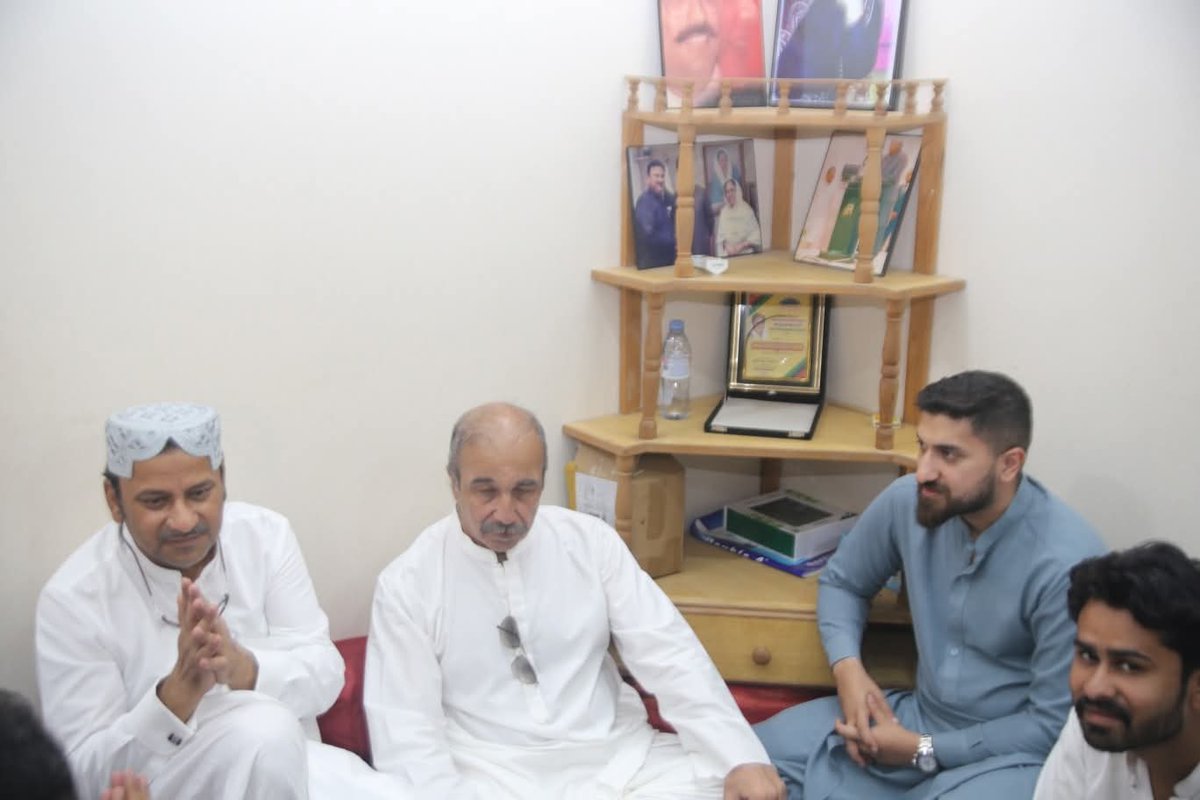 ZamanFansPs57's tweet photo. Nawab shah
spokesperson sindh Government MPA Matiari Makhdoom Fakhar Zaman condoled with Interior Minister Zia Lanjhar on the death of his Mother  @MakhdoomFZaman https://t.co/by5UiK1NWi