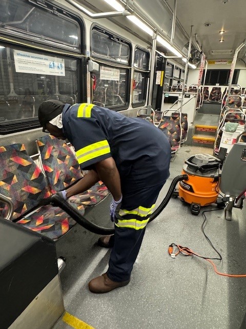 RideRTD's tweet image. Thank you to our mighty Service and Cleaning heroes, and all RTD team members who keep our facilities clean and welcoming, day and night. 💛
#CustodianAppreciationDay #TakeTransit #SayThanks