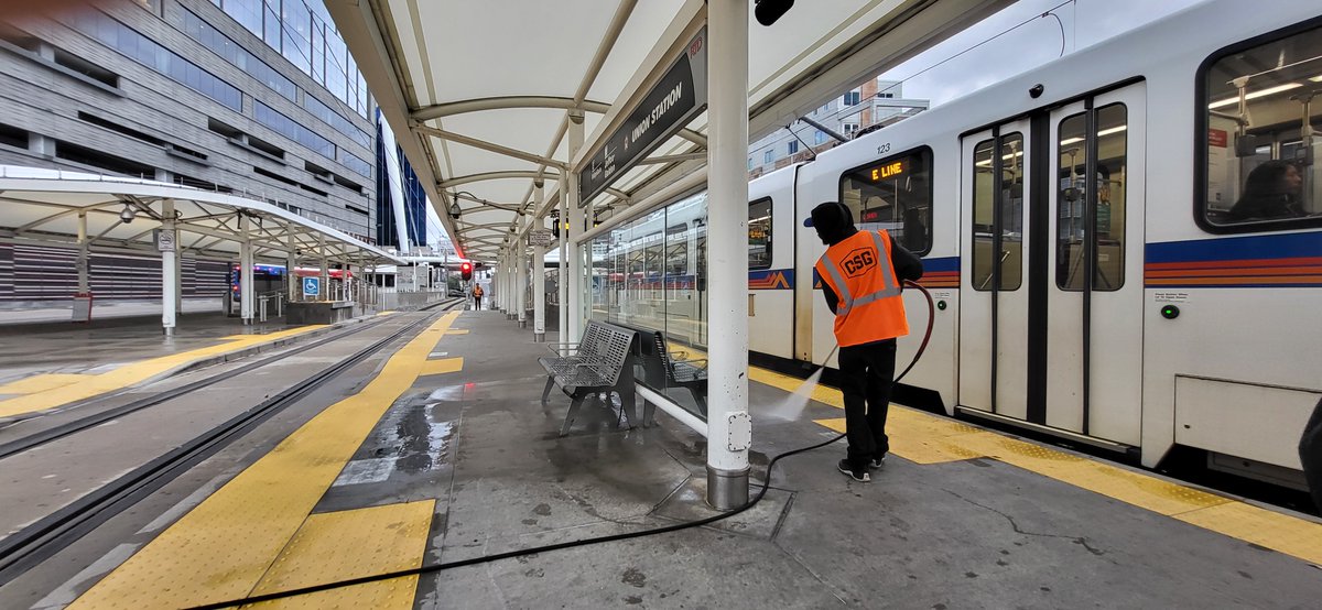 RideRTD's tweet image. Thank you to our mighty Service and Cleaning heroes, and all RTD team members who keep our facilities clean and welcoming, day and night. 💛
#CustodianAppreciationDay #TakeTransit #SayThanks