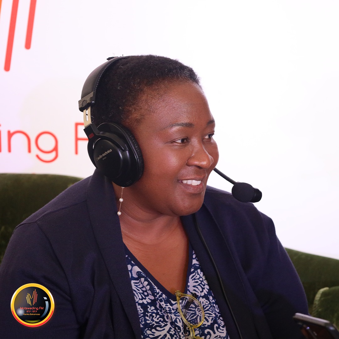 motswedingfm's tweet photo. Morulaganyi wa #HelloFest Rre Molefi Setlalaleng le Majoro Mogolo wa Dr Kenneth Kaunda District Municipality Mme Nikiwe Num, ba re neela dintlha ka botlalo, ka ga moletlo o no.
#MotswedingFM #hellofest2026 https://t.co/oT4ZntaxG6