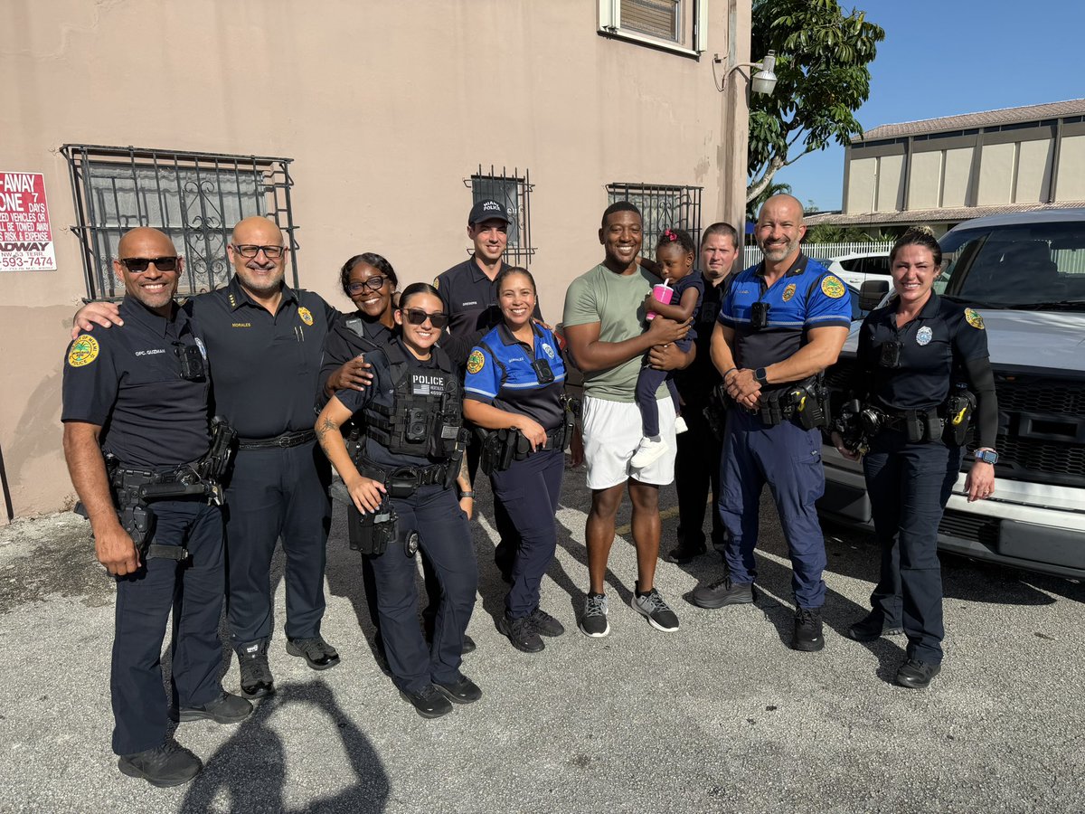 “Sometimes the early calls are the most meaningful. This morning I had the honor of being on scene as our <a href="/MiamiPD/">Miami PD</a> officers rescued a little one accidentally locked inside a car. Proud of the swift, compassionate work they do every day. 🚔💙 #MiamiPolice #CommunityHeroes”