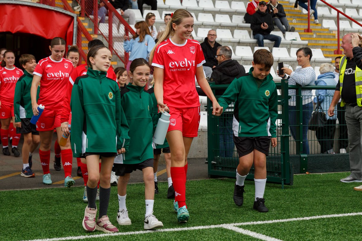 U18s COME FOR FREE 🤩

To celebrate the future of football in Jersey, this weekend anyone under the age of 18 can come to our game for FREE 👏

Come and experience the excitement, passion, and community of Jersey football whilst also being a part of something bigger ❤️

Get your