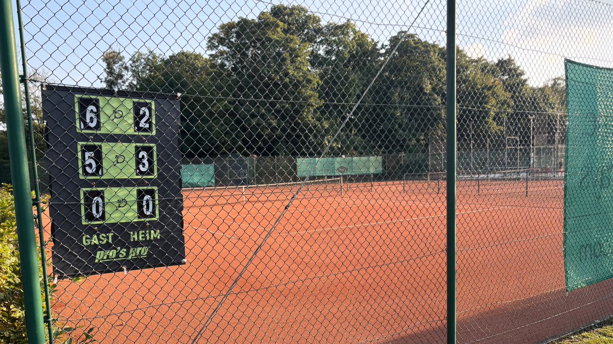 „10 Prozent für den NRW-Sport“: Ein Vor-Ort-Termin der <a href="/WDR/">WDR</a>-Lokalzeit beim SV Beeckerwerth 1925 in Duisburg sowie beim Großverein ETUF Essen zeigt auf, dass Investitionen in Sportstätten für Modernisierung oder Sanierung eine entscheidende Aufgabe bleiben! www1.wdr.de/lokalzeit/fern…