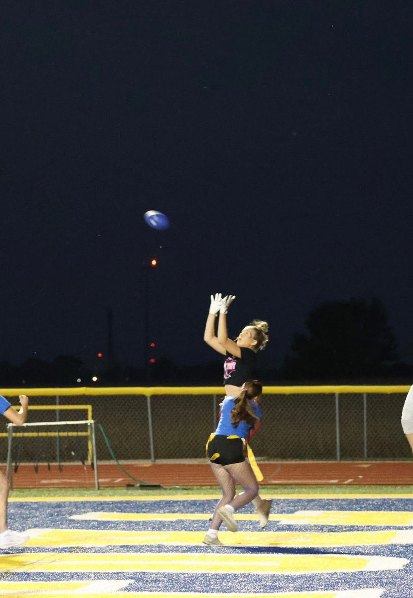 The seniors at <a href="/MaroaForsythHS/">Maroa-Forsyth HS</a> <a href="/MFHSAthletics/">MFHSTrojansAthletics</a> won the annual homecoming powderpuff game 28-14!  <a href="/averybraden00/">Avery Braden</a> scored a TD with a sweet high point catch. 👀🤣💪🏼🔥<a href="/JoshJostes/">Josh Jostes</a> <a href="/MTFFootball/">Maroa-Forsyth Football</a> <a href="/CAnnBraden/">Carrie Braden</a> <a href="/MFHSGBALL/">Maroa-Forsyth GBALL</a>