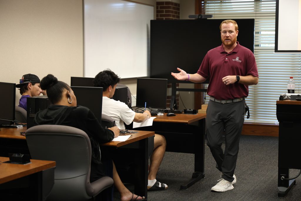 asumidsouth's tweet photo. 💳 Swipe Smart!

Wednesday, TRIO SSS hosted a workshop on credit, debt and money management. Students gained essential skills to handle finances wisely and prepare for future success. Big thanks to our TRIO SSS coaches! 💰

#ASUMidSouth #FinancialLiteracy #SwipeSmart https://t.co/9Wyszhhqs2