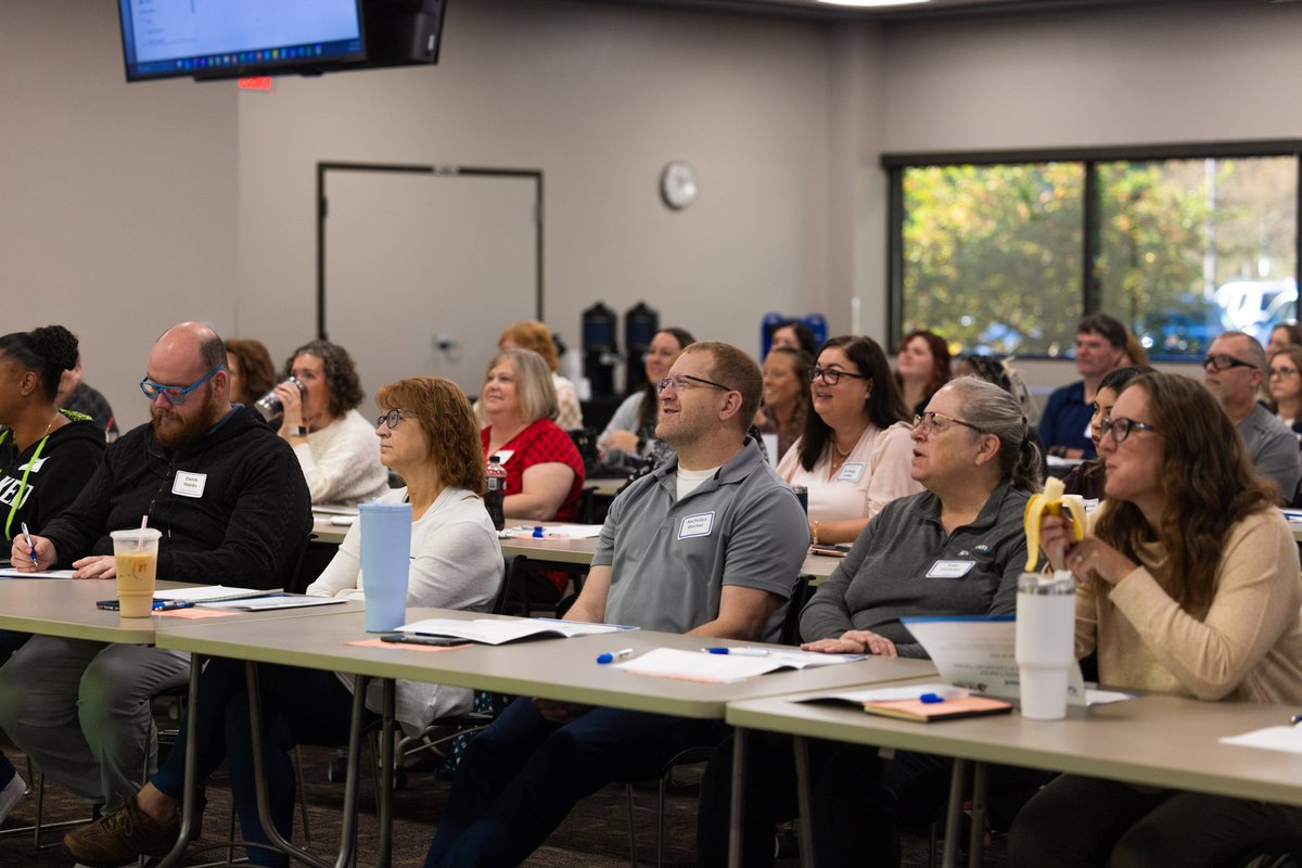 FVTCBIS's tweet image. 🙌 Thank you to the 88 attendees who joined us for Tools for Talent Development: The Change-Ready Leader! From Microsoft Copilot to change management &amp;amp; generational communication, our presenters shared insights to thrive in today’s workplace. #Leadership #AI #FVTCBIS