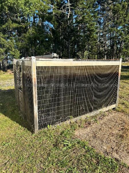 GCSurplus_PSPC's tweet image. 🐟 Got fish to count? We’ve got the cage for that.
This aluminium fish counting cage is durable, efficient and perfect for researchers, fieldworkers, hatchery staff or anyone who needs fast, reliable tracking.
🎣 Place your bid today on #GCSurplus ➡️ ow.ly/TYy650X5vS3