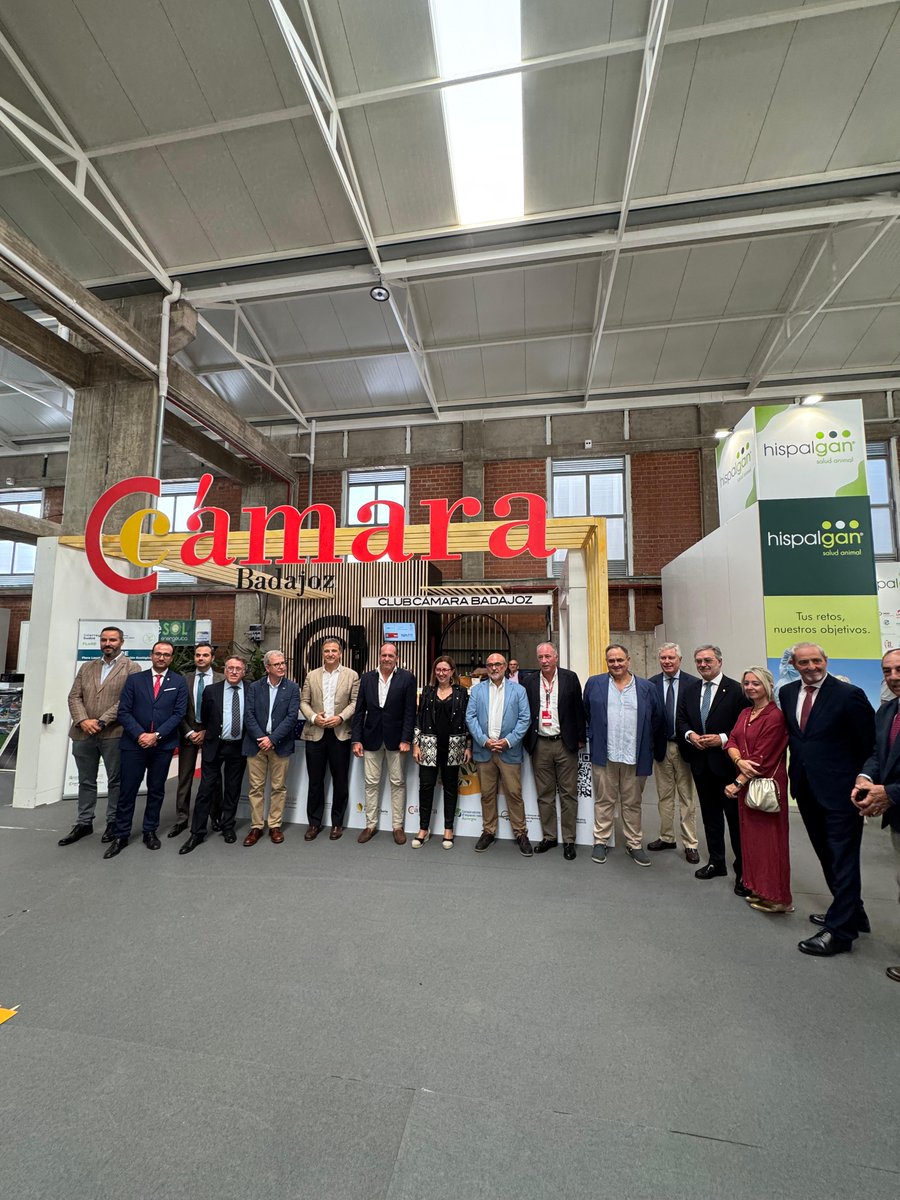 🌾✨ ¡La Cámara de Comercio de Badajoz te espera en la Feria Internacional Ganadera de Zafra!

📍 Visítanos en nuestro stand todos los días y conoce #FLoRE, proyecto Interreg SUDOE que promueve la restauración ecológica con semillas herbáceas silvestres y autóctonas.