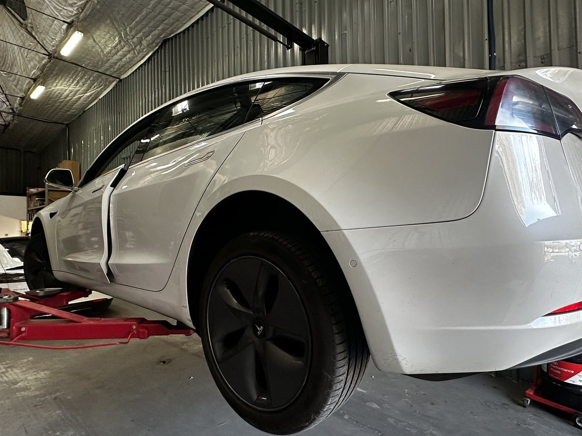 EvRepairGarage's tweet photo. 🔧 Patient: Tesla Model 3 – parking sensor issue

A Tesla came in with faulty sensors, causing the park assist to fail. After diagnostics, the problem was resolved 🦾🦾🦾 https://t.co/e8PYnLxvtV