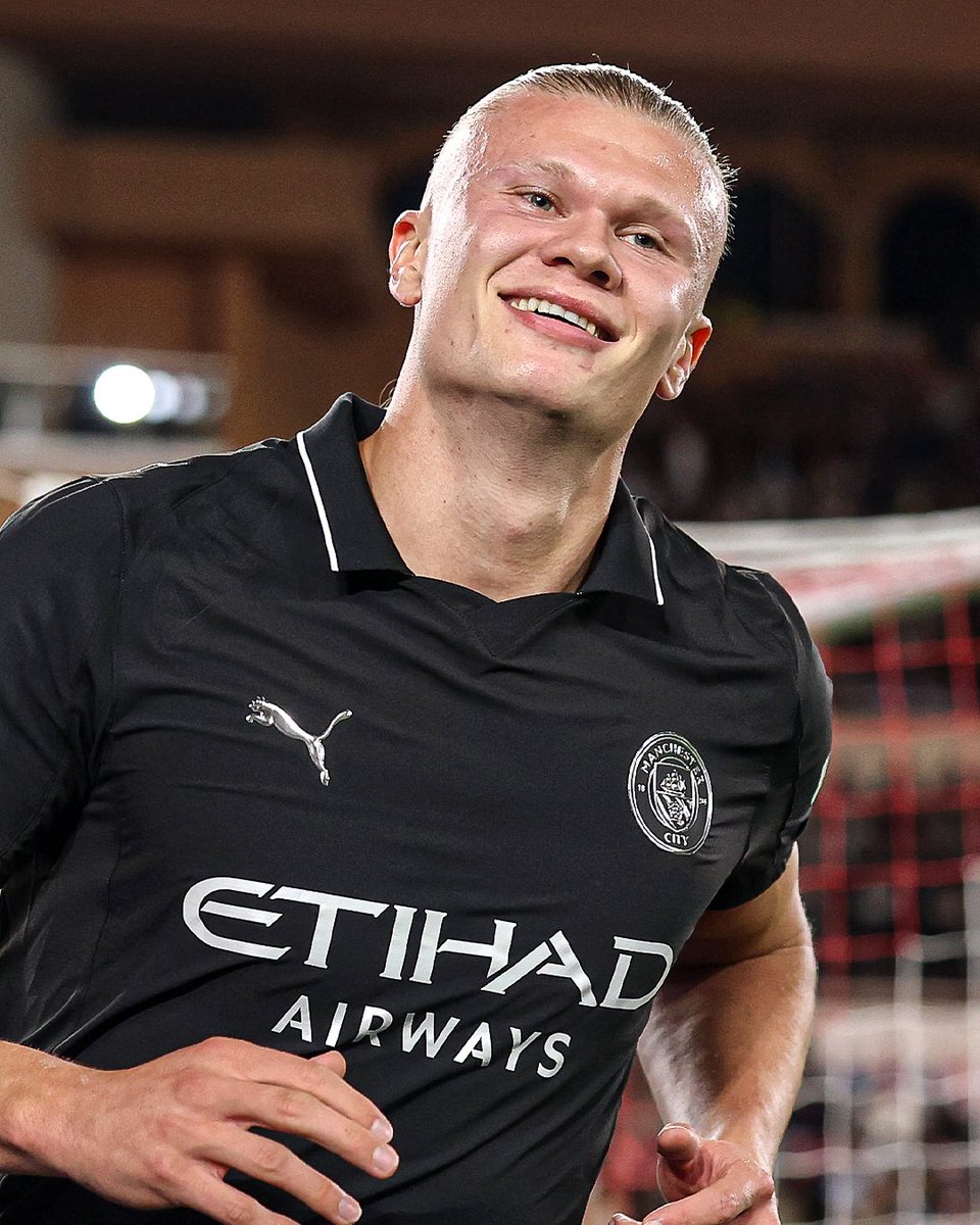 ProdencaSports's tweet photo. 50 partidos, 52 goles.
Aerolíneas Erling Haaland ✈️🤖 https://t.co/aOehjIOS69