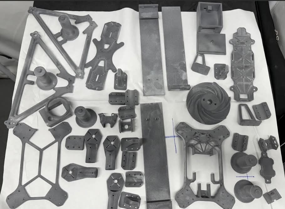 K9DefenseTech's tweet image. Army 3rd Combat Aviation Brigade 3D printing K9 Genesis UAV.
Printed, components sourced, and fully assembled on base referencing our fully open source wiki, files, & guides.
Open Source is the future towards breaking the red tape and ensuring our warfighters are equipped 🇺🇸