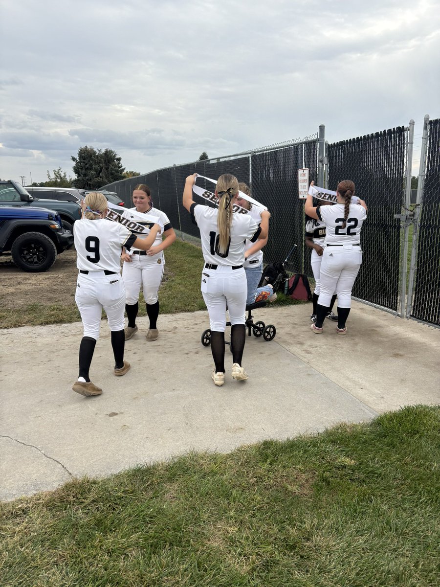 Burke High Softball tweet media