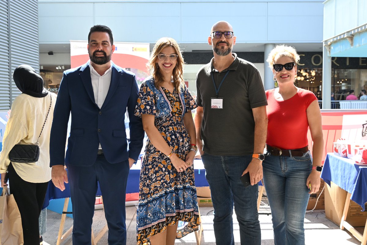 Delegación del Gobierno en Melilla (@deleggobml) on Twitter photo 💼 La Delegada del Gobierno, <a href="/sabrinamohh/">Sabrina Moh 🌹</a>, y el Director Provincial del <a href="/empleo_SEPE/">SEPE</a>, Jorge Vera, visitan la I Feria de Empleo 'EMPLÉATE', <a href="/ParqueMelilla/">Parque Melilla</a> <a href="/PymesMelilla/">Pymes Melilla</a>
🌟 <a href="/sabrinamohh/">Sabrina Moh 🌹</a>: “Melilla ofrece muchísimas oportunidades de empleo, y así lo hemos podido comprobar” 💼 La Delegada del Gobierno, <a href="/sabrinamohh/">Sabrina Moh 🌹</a>, y el Director Provincial del <a href="/empleo_SEPE/">SEPE</a>, Jorge Vera, visitan la I Feria de Empleo 'EMPLÉATE', <a href="/ParqueMelilla/">Parque Melilla</a> <a href="/PymesMelilla/">Pymes Melilla</a>
🌟 <a href="/sabrinamohh/">Sabrina Moh 🌹</a>: “Melilla ofrece muchísimas oportunidades de empleo, y así lo hemos podido comprobar”