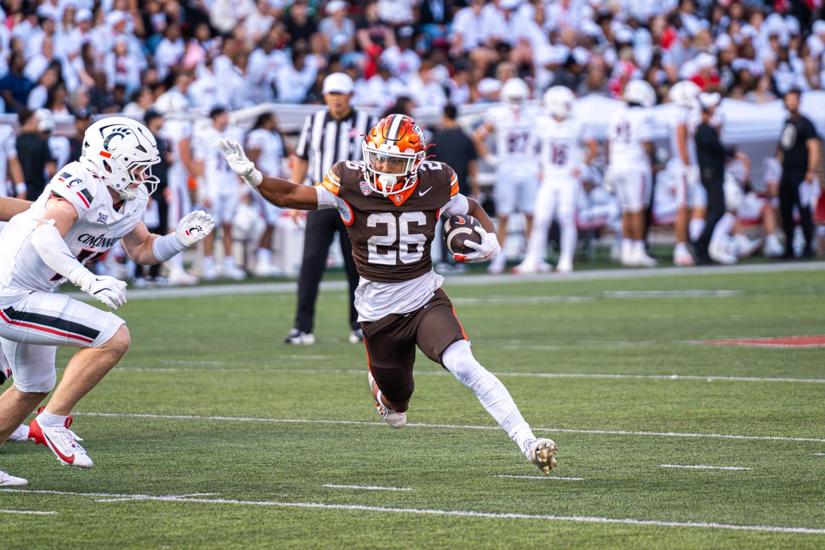𝙉𝙚𝙬𝙨 &amp; 𝙉𝙤𝙩𝙚𝙨:
<a href="/PettawayCameron/">Cameron Pettaway</a> is No. 1 in the nation with 37.3 yards per kick return. 

His average through 5 games is the ninth-best mark in all FBS dating back to 1995 of players with at least nine returns through the first five games of the season. 

#GUTS 🟠🟤