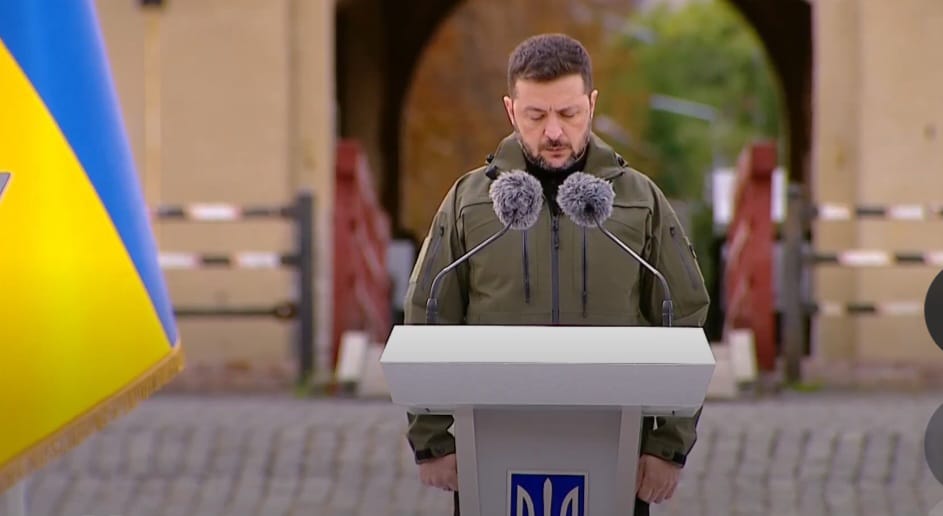 El embajador Audencio Contreras González asistió al evento encabezado por el presidente Volodymyr Zelenskyy con motivo del Día de los Defensores de Ucrania.