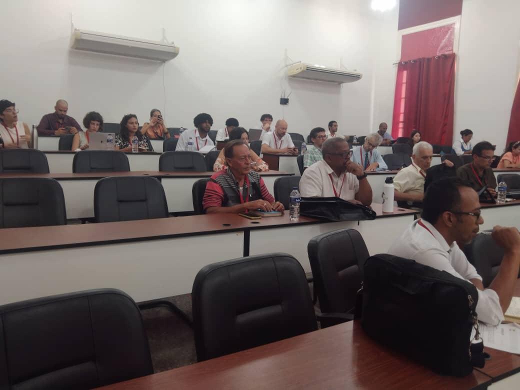 Comienza panel de la X CEE <a href="/CIPICuba/">CIPI</a> Medio Oriente: conflictos y reconfiguración geopolitica.