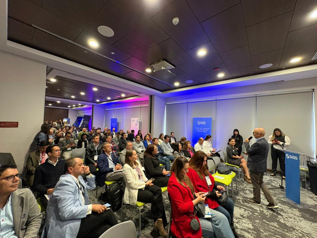 Sas_Colombia's tweet image. &quot;En gobierno digital hay cuatro pilares muy importantes. Uno de ellos es la recaudación inteligente, IA para detectar evasión antes de que ocurra&quot; -Sergio Gomez, Director Comercial Internexa #SASGovernmentForum