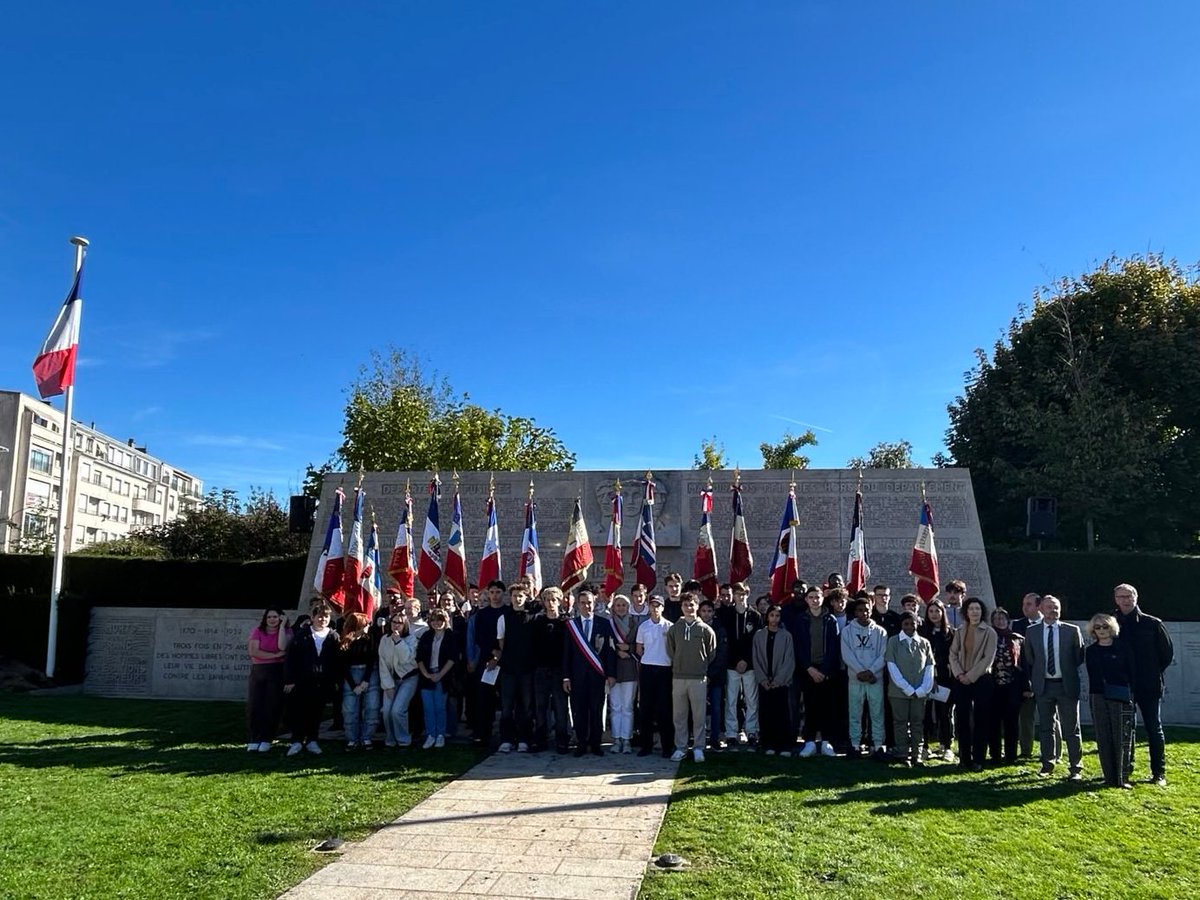 IsabelleBrique2's tweet image. 🇫🇷 Il y a 82 ans, 50 Résistants, parmi lesquels les limousins François Perrin, Armand Dutreix, Maurice Schmitt, Georges Leblanc, André Boissière, Martial Brigouleix, étaient fusillés au #MontValérien.
Nous honorions leur mémoire ce matin à #Limoges. 
#HauteVienne #DevoirDeMémoire