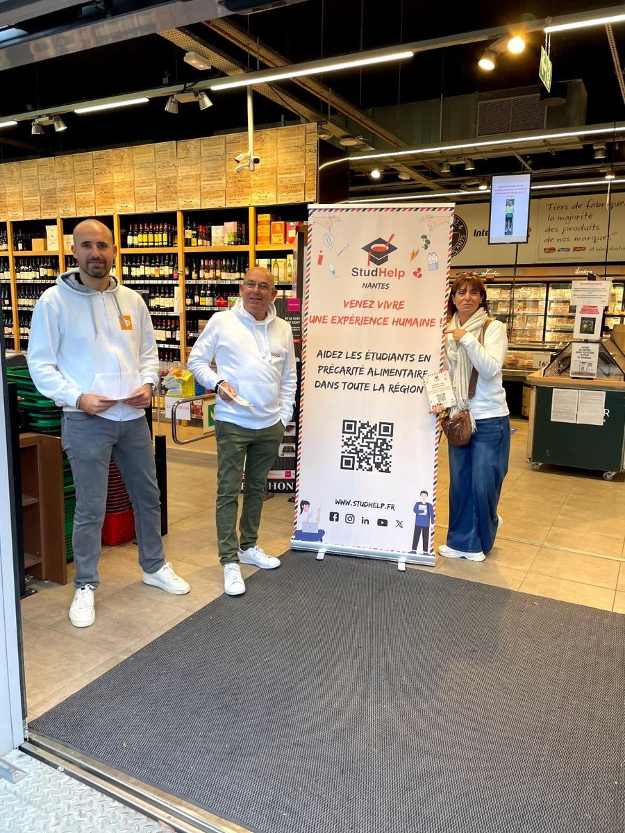 StudHelp_'s tweet image. StudHelp Nantes a organisé la Journée de Solidarité de UpCoop Nantes !🧡
Distribution de flyers&amp;amp;affichage, collecte de produits alimentaires&amp;amp;d&apos;hygiène &amp;amp;une distribution des colis aux étudiants. 
Merci à toutes les personnes mobilisées, bénévoles engagés &amp;amp; membres de UpCoop🙏✨
