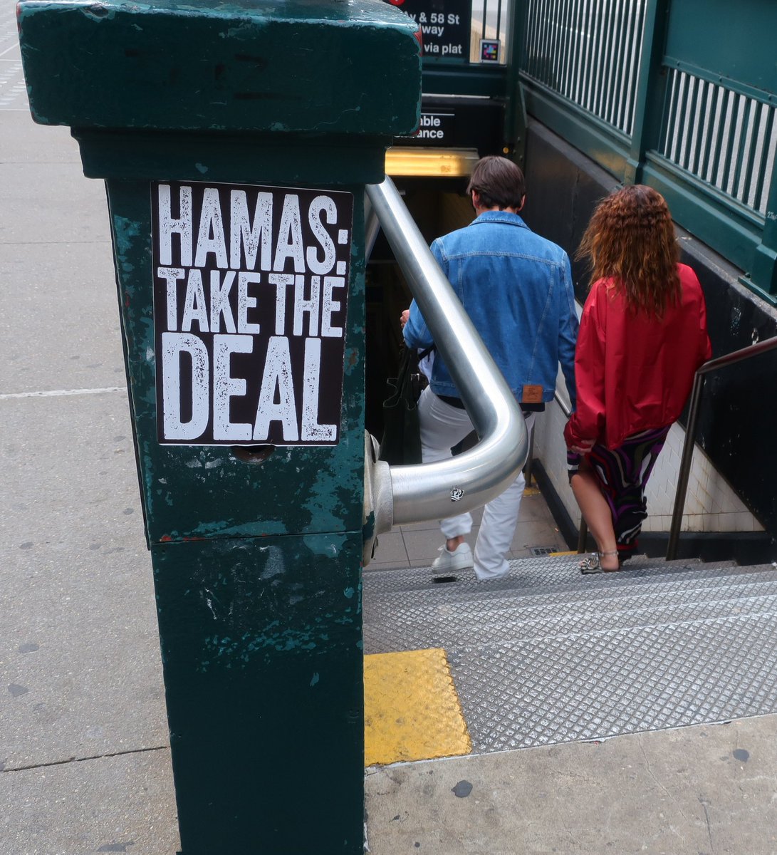 therealsteeber's tweet photo. Columbus Circle https://t.co/J7pDJQ24IF